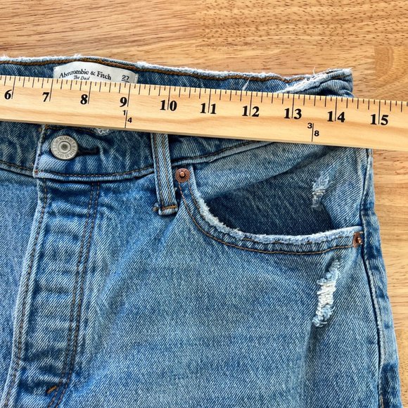 Abercrombie & Fitch The Dad High Rise Jeans Distressed Denim Size 27/4 Short 4P - Picture 10 of 12